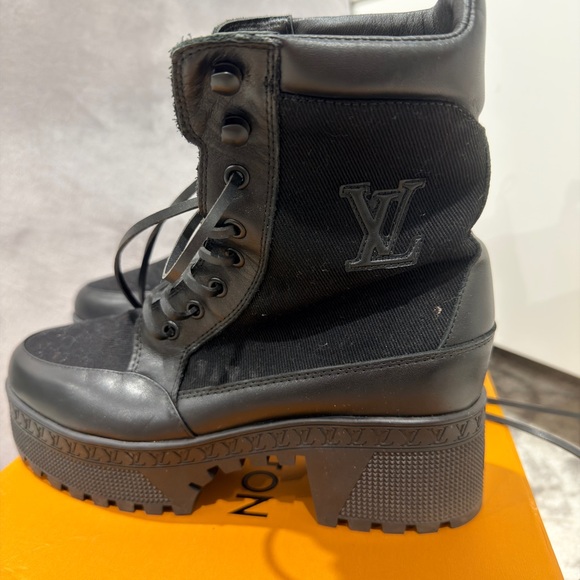 Louis Vuitton Black Combat & Moto Boots - Picture 8 of 9